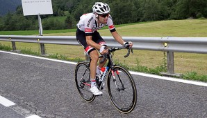 Tom Dumoulin hat das Zeitfahren auf der 13. Etappe für sich entschieden