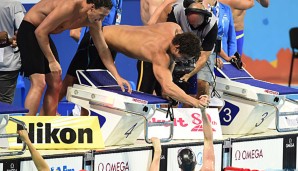 Ryan Lochte und Nathan Adrian freuen sich mit Missy Franklin über das nächste Gold