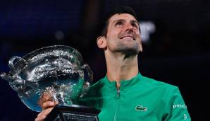 Ein mittlerweile gewohntes Bild: Novak Djokovic mit seiner neunten Australian-Open-Trophäe.