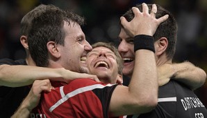 Timo Bolls und Dimitrij Ovtcharovs Freude kannte in Rio keine Grenzen, als das Team mit Bastian Steger erneut eine Medaille gewann