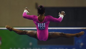 Die US-Turnerinnen um Simone Biles haben ihren Titel in Nanning verteidigt