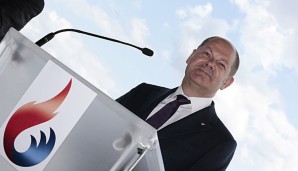 Hamburgs Bürgermeister Olaf Scholz ist Feuer und Flamme für Spiele in Hamburg