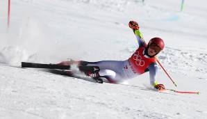 Superstar Mikaela Shiffrin scheitert beim Riesenslalom überraschend früh und verdient die Medaille für Tapferkeit.