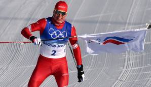 Alexander Bolschunow hat Gold im Skiathlon gewonnen.