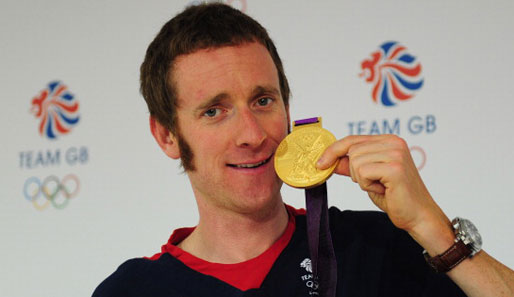 Radstar Bradley Wiggins gewann erst olympisches Gold - und wird nun zum Ritter geschlagen