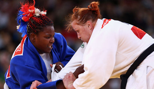 Idalys Ortiz (l.) darf sich über die Olympische Goldmedaille freuen