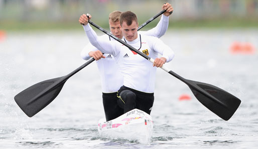 Peter Kretschmer (vorne) und Kurt Kuschela sind auf dem Dorney Lake zu Gold gepaddelt