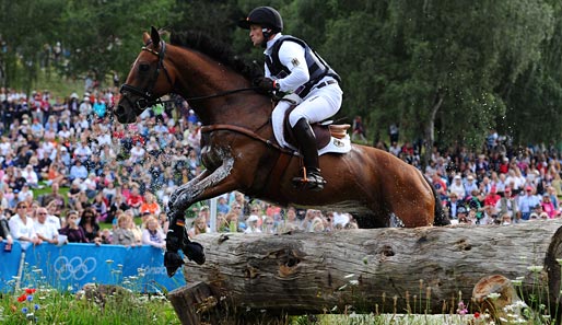 Kann seinen 30. Geburtstag mit einer Goldmedaille feiern: Michael Jung auf Pferd Sam