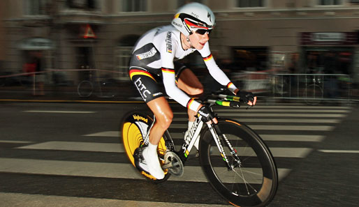 Judith Arndt holte Silber auf der 29 Kilometer langen Einzelzeitfahrstrecke