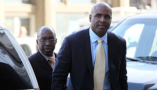 Neben 21 Monaten Haft drohen Barry Bonds weitere Anklagen wegen Meineids