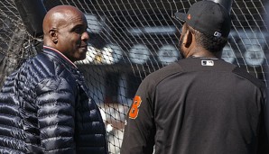 Barry Bonds (l.) glaubt, dass er 800 Homeruns hätte schlagen können