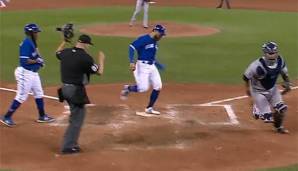 Kevin Pillar stahl Home Plate gegen die New York Yankees.