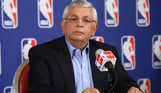 NBA-Commisioner David Stern Stern fordert eine Reduzierung der Gehälter um 800 Millionen Dollar