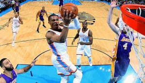 Russell Westbrook (m.) sorgte für jede Menge Spektakel in Oklahoma City