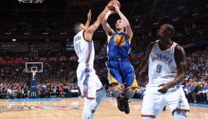 Klay Thompson (M.) haderte gegen die Oklahoma City Thunder mit seinem Wurf