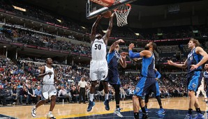 Zach Randolph konnte sich häufig in der Zone der Mavericks durchsetzen