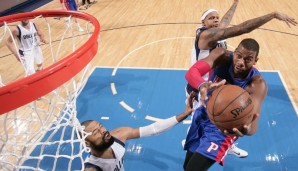 Greg Monroe (r.) und die Pistons konnten ihre Siegesserie auch gegen die Mavs ausbauen