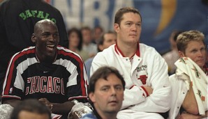 Luc Longley (M.) gewann mit den Chicago Bulls insgesamt drei Meisterschaften