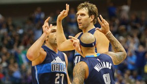 Dirk Nowitzki steht auch in seiner 18. NBA-Saison im bei den Mavs im Mittelpunkt