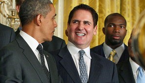 Mavericks-Besitzer Mark Cuban (r.) kann sich einen Wechsel in die Politik vorstellen