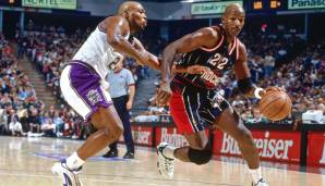 Platz 3: 1996 - In der Geschichte der Liga erreichten nur vier Spieler ein Quadruple-Double, gegen Sacramento war Clyde „the Glide“ Drexler nah dran: 25 Punkte, 10 Rebounds, 10 Steals, 9 Assists!