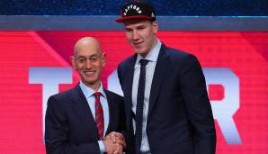 Die Raptors spielen wohl mit dem Gedanken, einen Erstrundenpick in ein Center-Upgrade zu investieren. Laut Marc Stein fordert San Antonio für den Österreicher aber einen First Rounder und einen talentierten Spieler als Gegenwert.