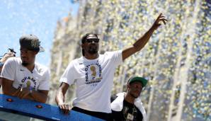 Kevin Durant bleibt beim amtierenden Champion.