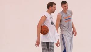 Kristpas Porzingis (r.) wird wohl in dieser Saison nicht mehr für die Dallas Mavericks auflaufen