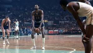 Platz 6: WILT CHAMBERLAIN (Philadelphia 76ers) - 38,8 Prozent Freiwurfquote in den Playoffs 1967 (62/160 FT).