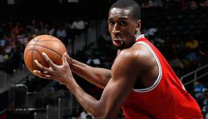 EKPE UDOH - Stats 13/14: 3,4 Punkte, 3,5 Rebounds und 1,0 Blocks bei 39,9 Prozent FG in 19,1 Minuten (42 Spiele)