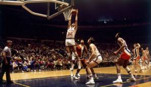 JERRY LUCAS (1963-1974) – Teams: Royals, Warriors, Knicks – Erfolge: 1x NBA Champion, 7x All-Star, 3x First Team, 2x Second Team, Rookie of the Year, 1x All-Star Game MVP.