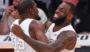 Erneut bekam LEBRON JAMES im Westen die meisten Stimmen der Fans, damit wird er zum fünften Mal in Folge als Kapitän für sein Team fungieren. Im Osten wird diese Ehre KEVIN DURANT zuteil, die beiden werden ihre Teams im All-Star Draft zusammenstellen.