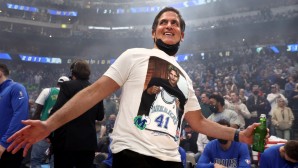 mark-cuban-shirt-nowitzki