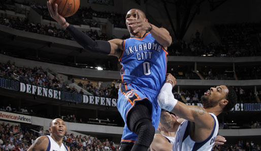 Mit Thunder-Spielmacher Russell Westbrook hatten die Dallas Mavericks ihre liebe Mühe und Not