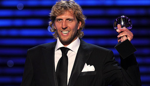 Dirk Nowitzki räumt eine Ehrung nach der anderen ab, zuletzt auch einen ESPY Award