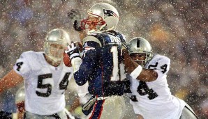 Charles Woodson sackt 2002 Tom Brady - oder doch nicht?