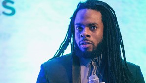 Richard Sherman zahlt einer Schülerin das College-Studium