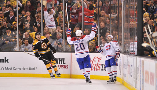 Brian Gionta (r.) schoss beim 2:0-Sieg der Canadiens in Boston beide Tore für Montreal