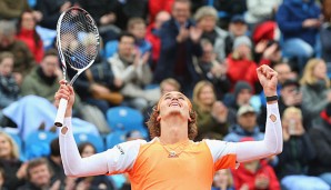 Die Hände und das Racket in den Himmel: Nach dem verwandelten Matchball gegen Guido Pella ließ Alexander Zverev den Emotionen freien Lauf.