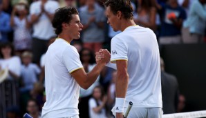 Faire Geste: Dominic Thiem gratuliert Tomas Berdych zum Sieg