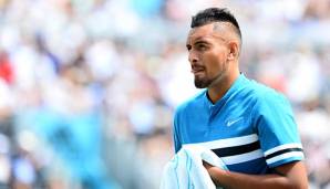 Kyrgios kassiert eine satte Geldstrafe für unsportliches Verhalten.