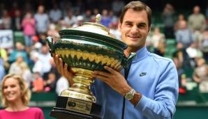 Federer schlägt in Halle auf.