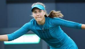 Antonia Lottner schlägt Elise Mertens